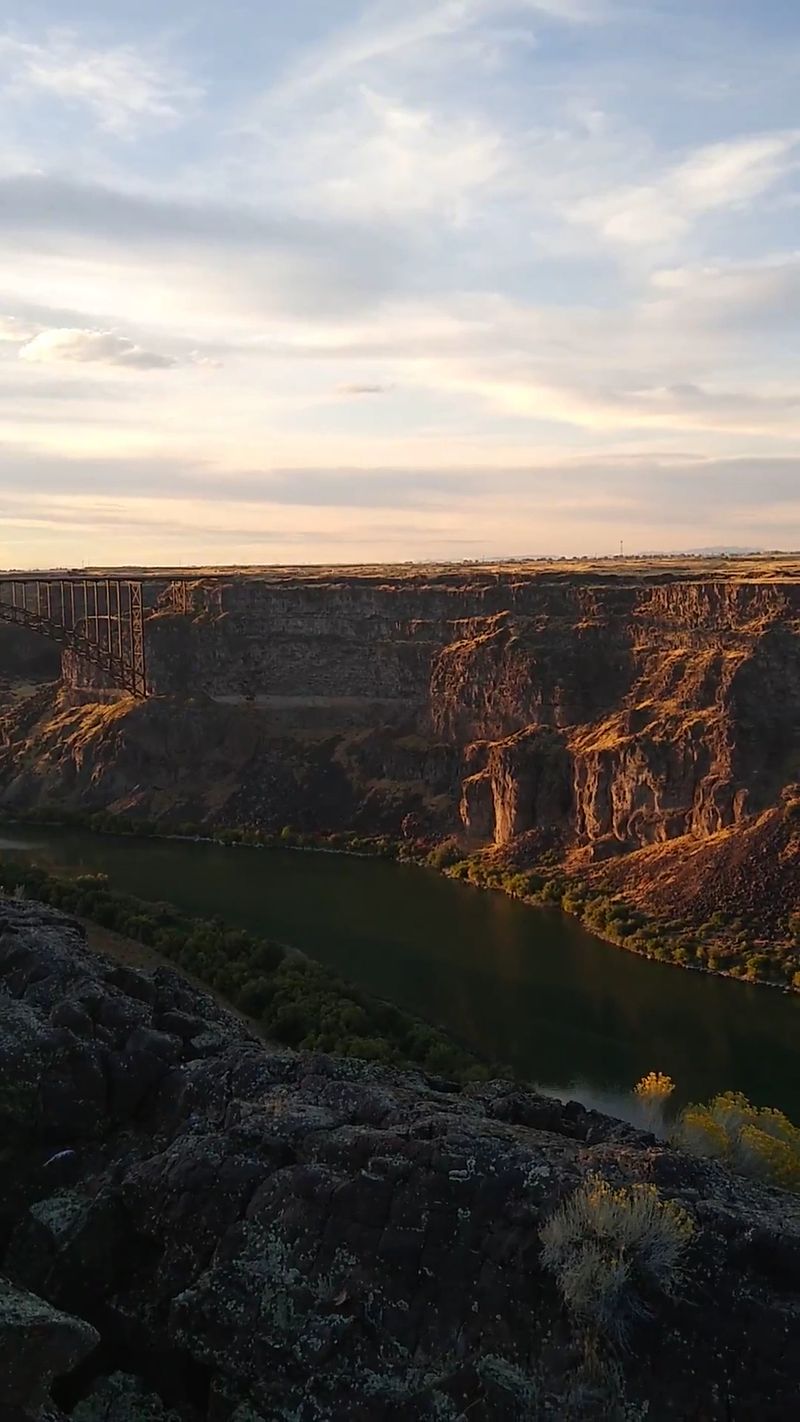 See A Completely Different Snake River At Shoshone Falls