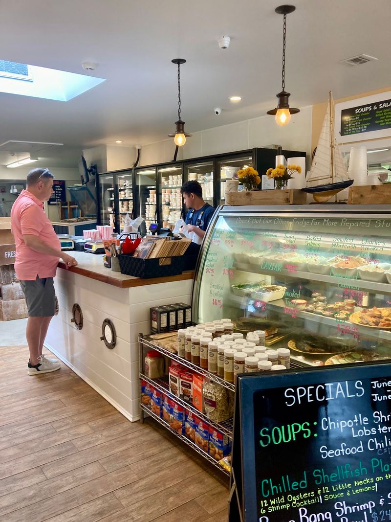 Southold Fish Market