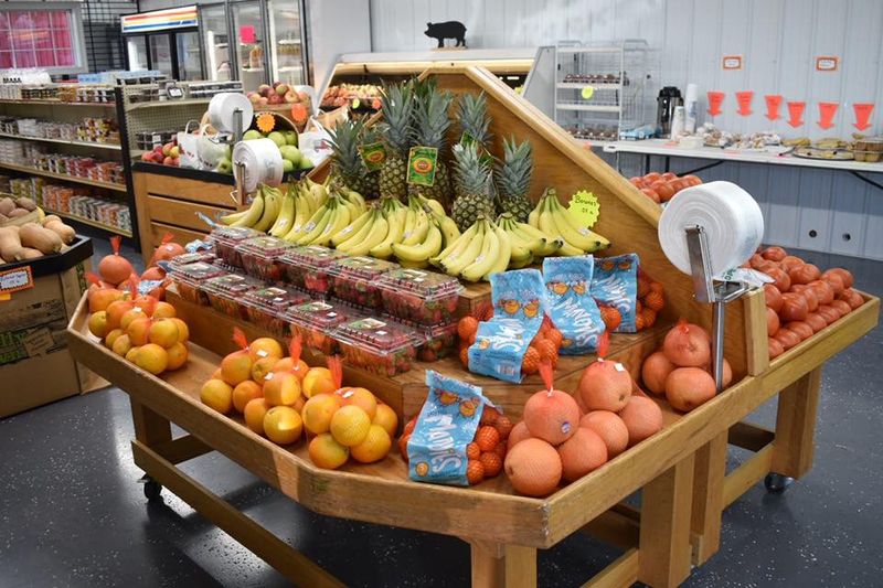 Vegetable Man's Country Market, Junction City
