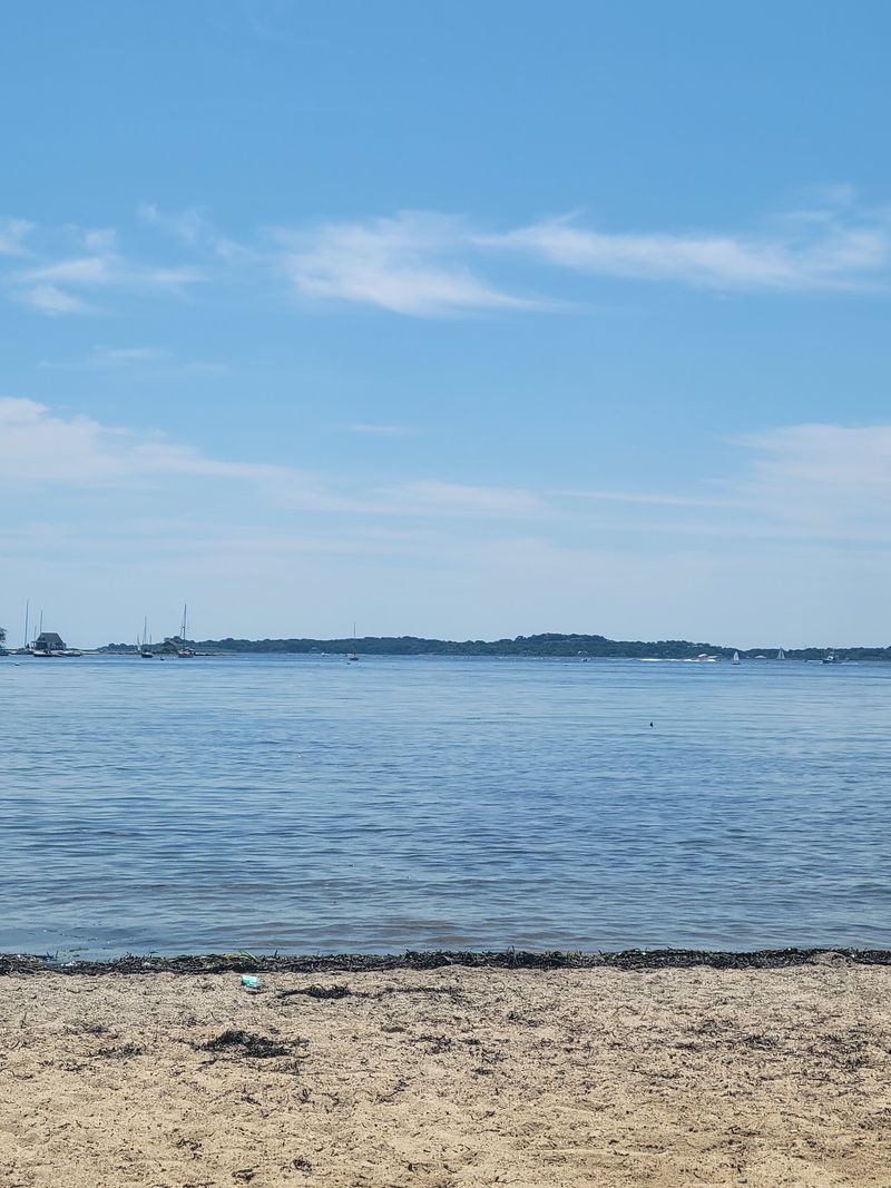 11 Connecticut Beaches Perfect For One Last Late Summer Swim - Decor Hint Esker Point Beach, Groton