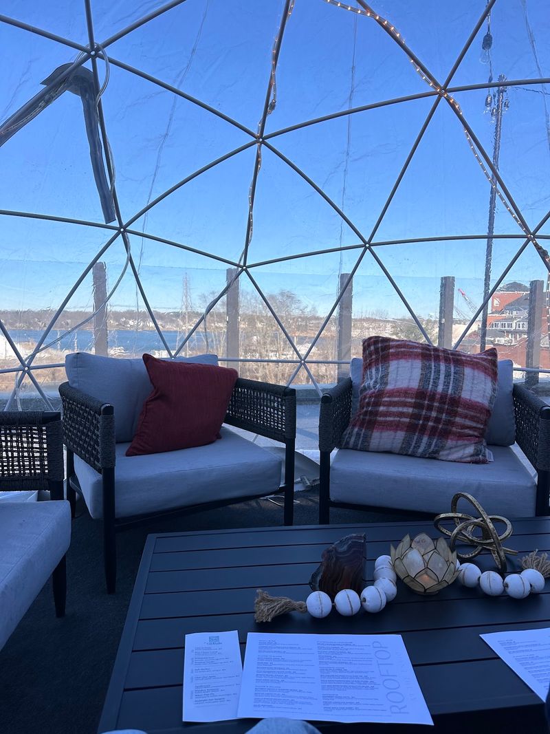 Igloos That Redefine Winter Dining