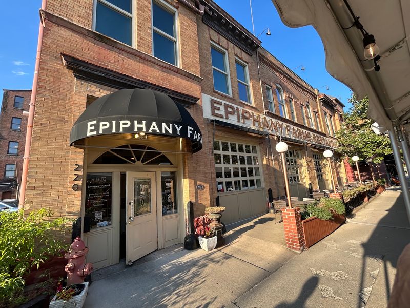 These 10 Illinois Restaurants Are Perfect For Celebrating Something Special - Decor Hint Epiphany Farms Restaurant, Bloomington