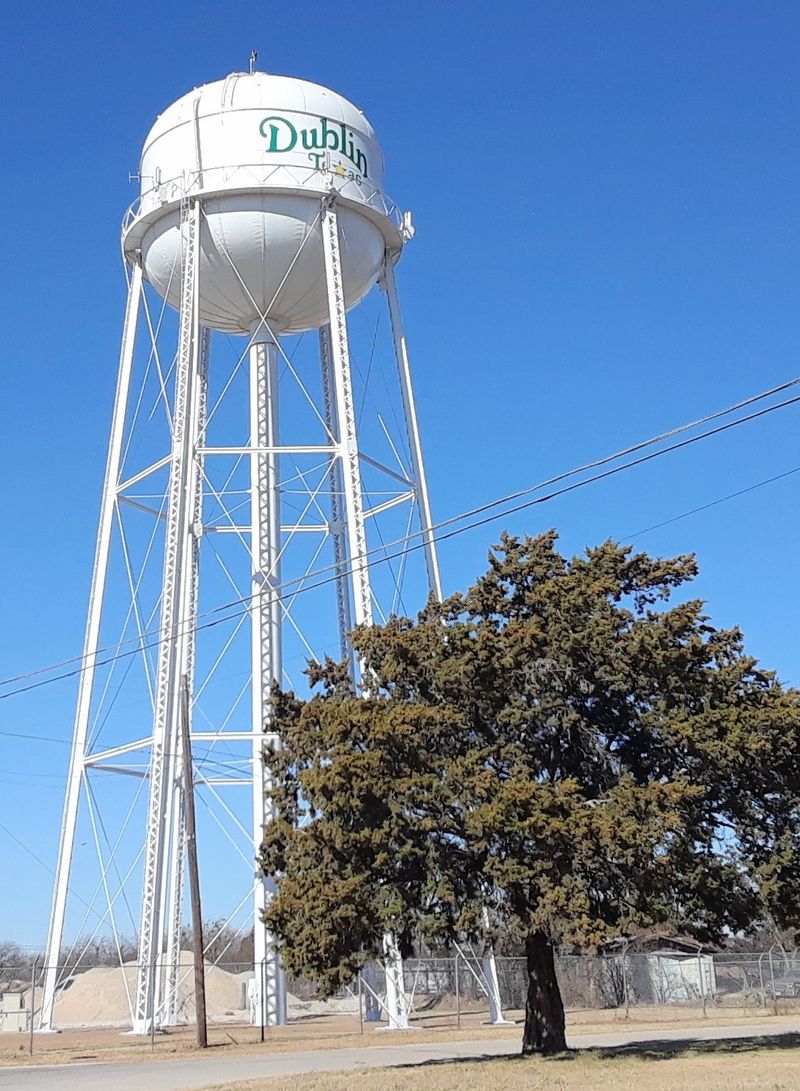 10 Cool Places To Visit In Texas That Feel Like A Quick Trip To Another Country - Decor Hint Dublin, Erath County