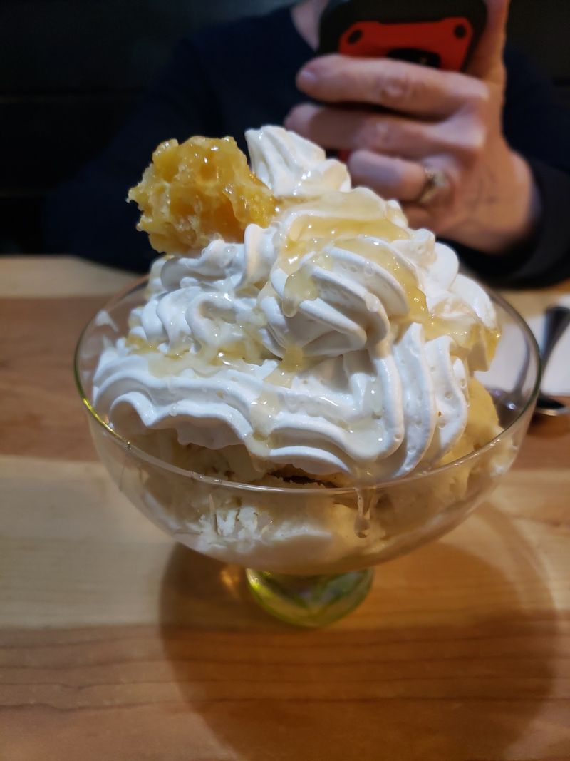 This Legendary Restaurant In Idaho Is Famous For Its Incredible Mac And Cheese - Decor Hint Desserts That Cross A Line