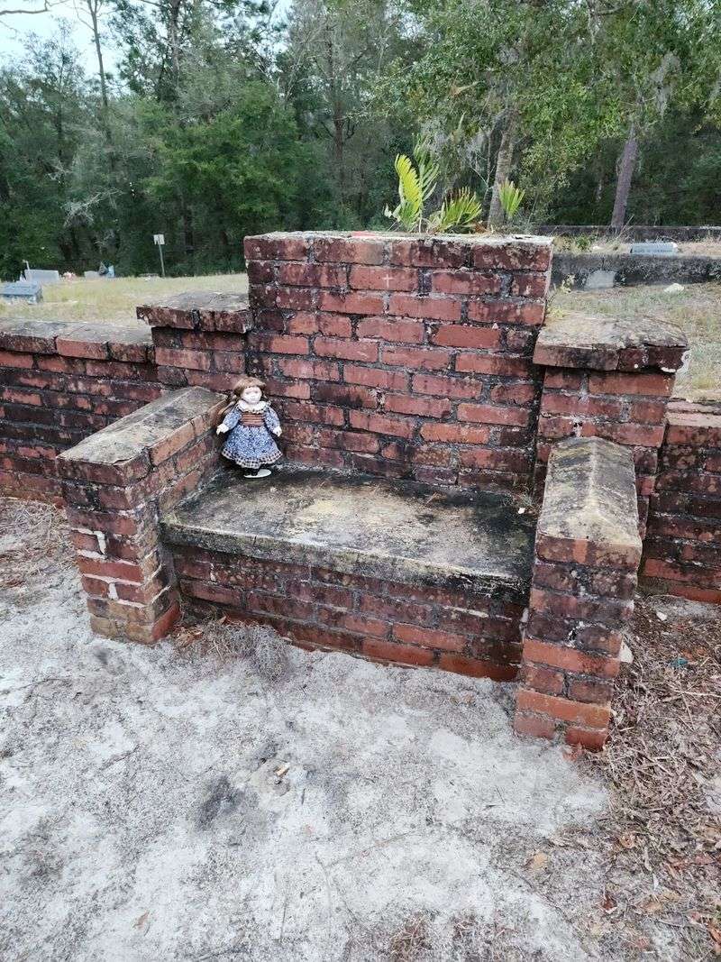 Lake Helen-Cassadaga Cemetery (The Devil's Chair), Lake Helen