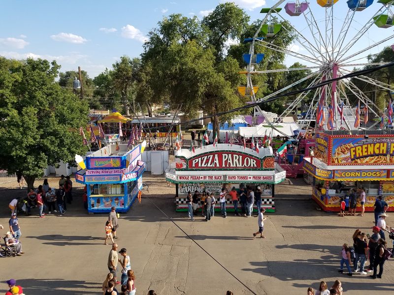 Local Vendors And Artisans Worth Every Minute Of Browsing