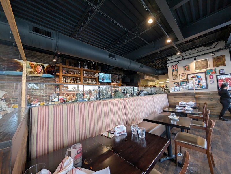 Locals Keep Returning To This Connecticut Mexican Restaurant For Its Cheesy Enchiladas - Decor Hint Regulars Come Back For The Familiar Favorites