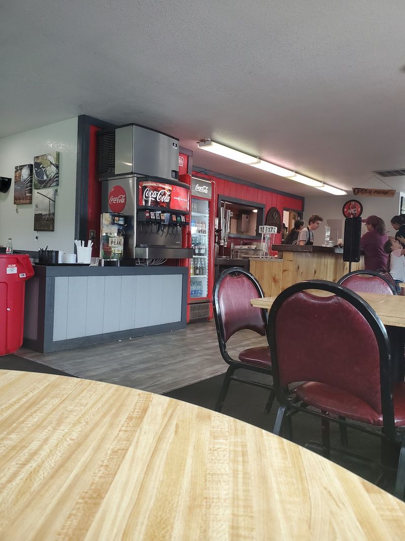 10 Secret Diners In Idaho With The Best Burgers You’ve Ever Tasted - Decor Hint Thunder Mountain Burgers, Cascade