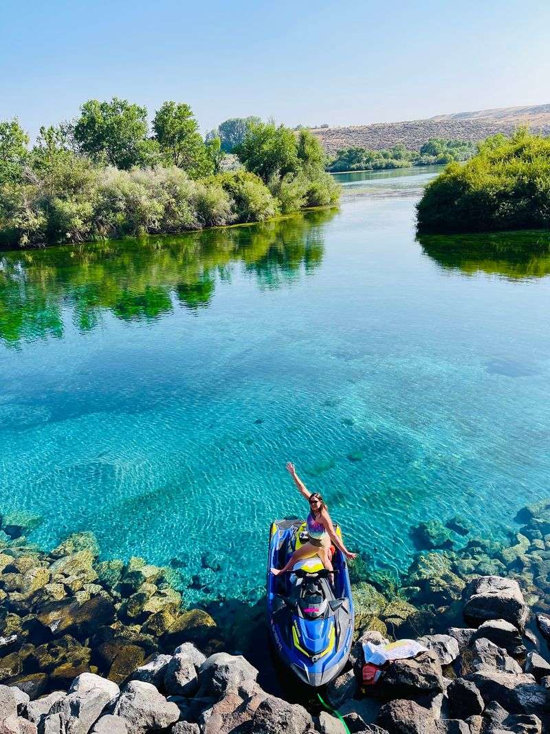 This Brilliant Blue Idaho Swimming Spot Looks Like Someone Turned Up The Saturation - Decor Hint Choose A Weekday If You Want The Quiet Version