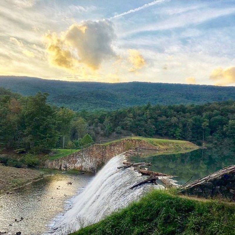 This Virginia State Park Boasts One Of The Most Stunning Lakes You've Likely Never Visited - Decor Hint One Of Virginia's Original Six State Parks