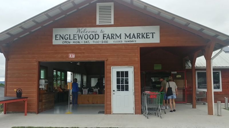 These 9 Tennessee Amish And Mennonite Country Markets Are Worth Driving For Homemade Bread And More - Decor Hint Englewood Farm Market, Athens