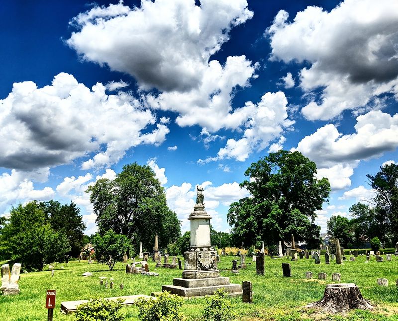 Historic Linden Grove Cemetery, Covington