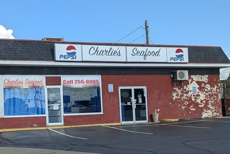 Charlie's Seafood & Carry-Out Restaurant, Lexington