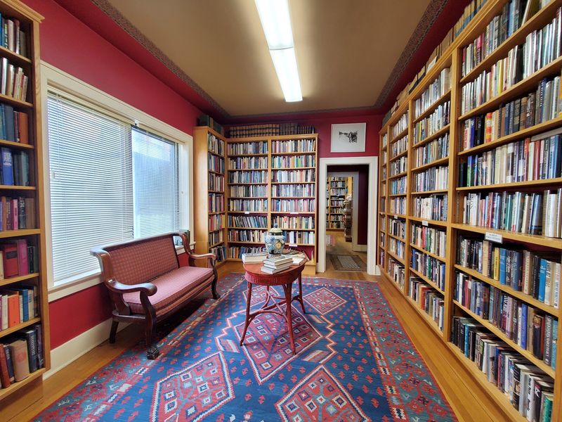 Black Swan Books