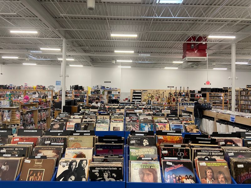 This North Carolina Used-Book Paradise Is So Loved People Drove Nearly 570 Miles For It - Decor Hint You Can Trade Your Old Books For Credit Toward New Finds
