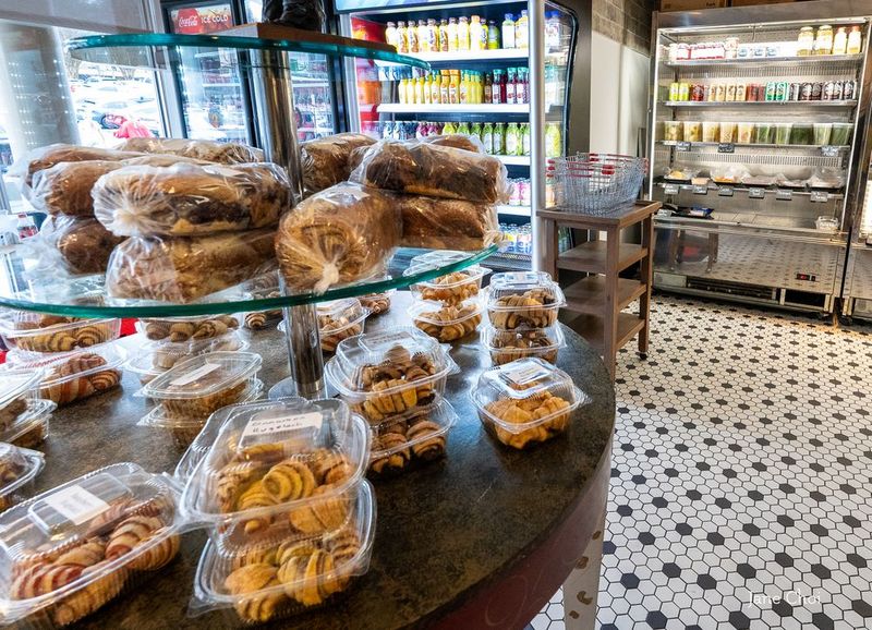 12 Best Jewish-Style Delis In Georgia Worth Visiting - Decor Hint Brooklyn Bagel Bakery And Deli, Atlanta