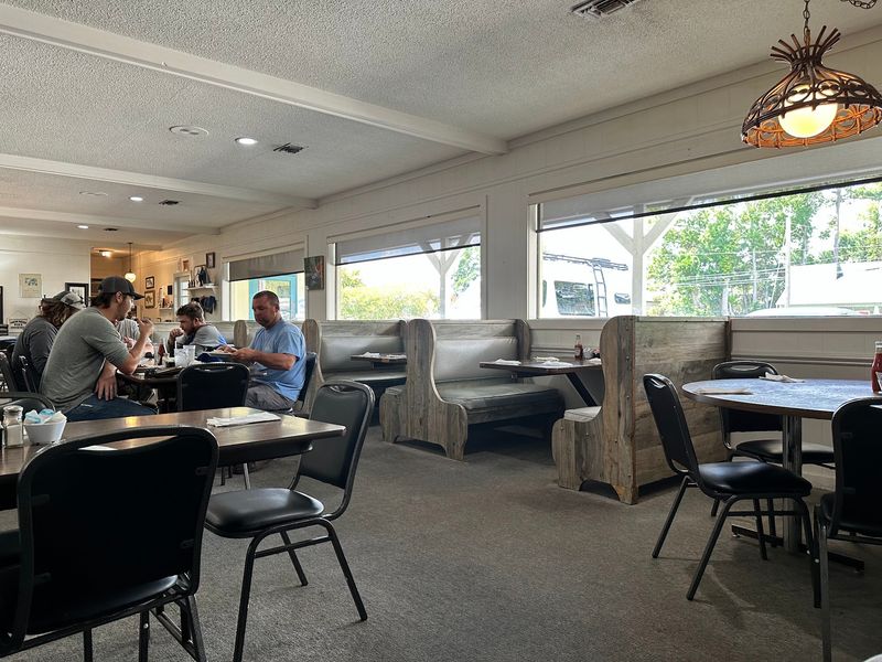 Brantley's Village Restaurant, Oriental