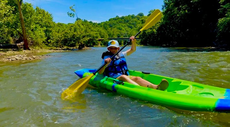 Grab A Paddle And Explore These 10 Relaxing Kentucky Waterways - Decor Hint Canoe Kentucky