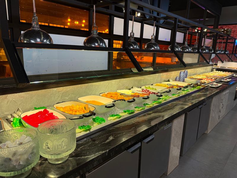 Ginza Japanese Buffet, North Miami Beach