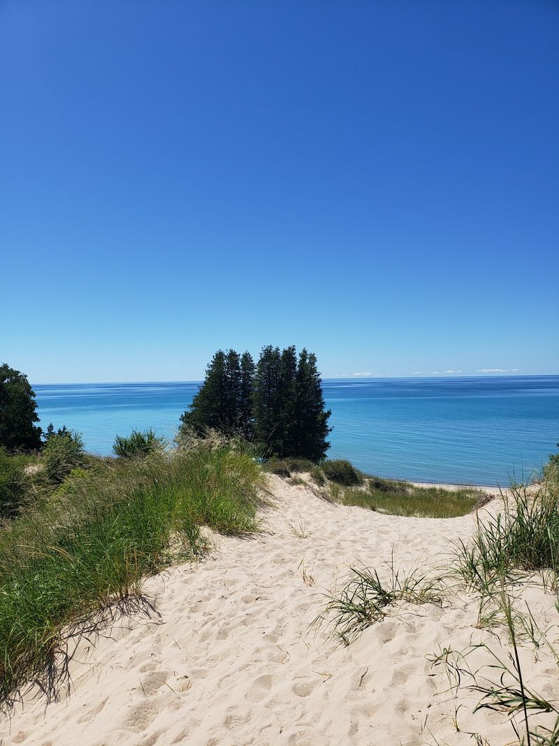 10 Michigan Islands Where Residents Would Rather Escape The Summer Crowds - Decor Hint North Manitou Island, Leland
