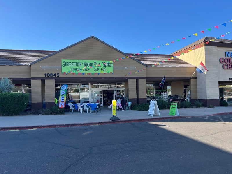 Superstition Indoor Flea Market, Apache Junction