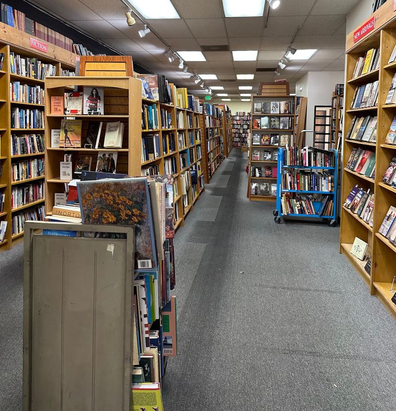Book Alley, Pasadena