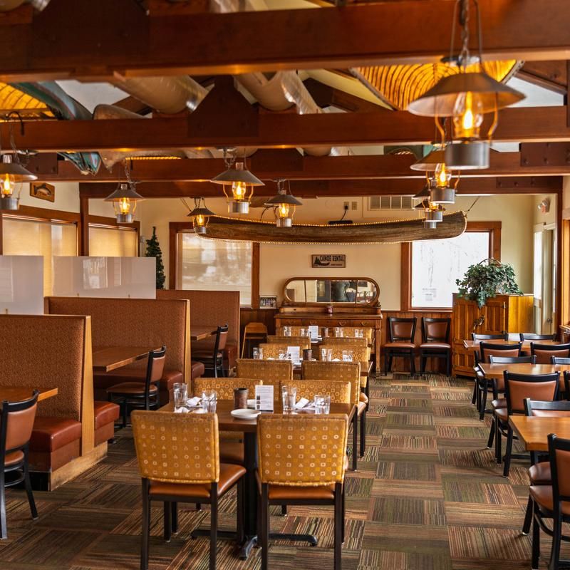 Canoe Restaurant & Tavern, Center Harbor