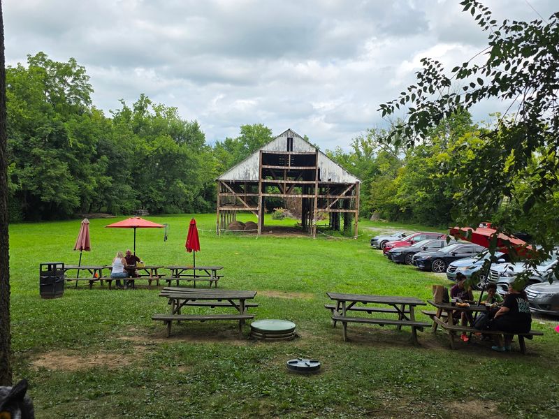 The Atmosphere Alone Makes These 10 Kentucky Restaurants Worth The Drive - Decor Hint Wallace Station Deli And Bakery