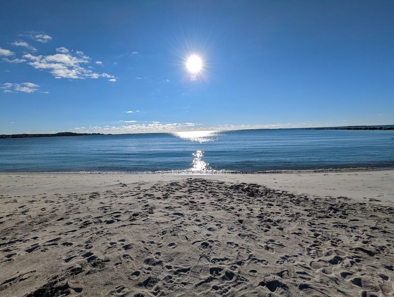 These 8 Connecticut Beaches Where Hidden Coastal Treasures Wash Up On Shore - Decor Hint Rocky Neck State Park, East Lyme