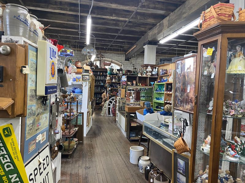 Antique Mall Of Marietta 