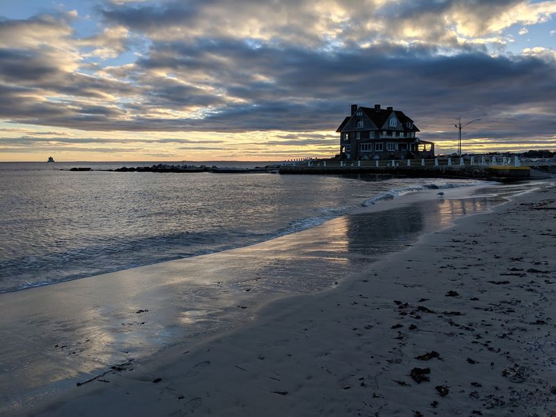 11 Connecticut Beaches Perfect For One Last Late Summer Swim - Decor Hint Eastern Point Beach, Groton