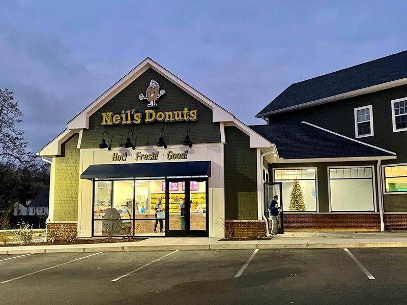 Neil's Donuts, Middletown