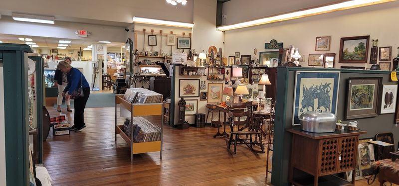 The Kind Of Place You Can Browse For Hours