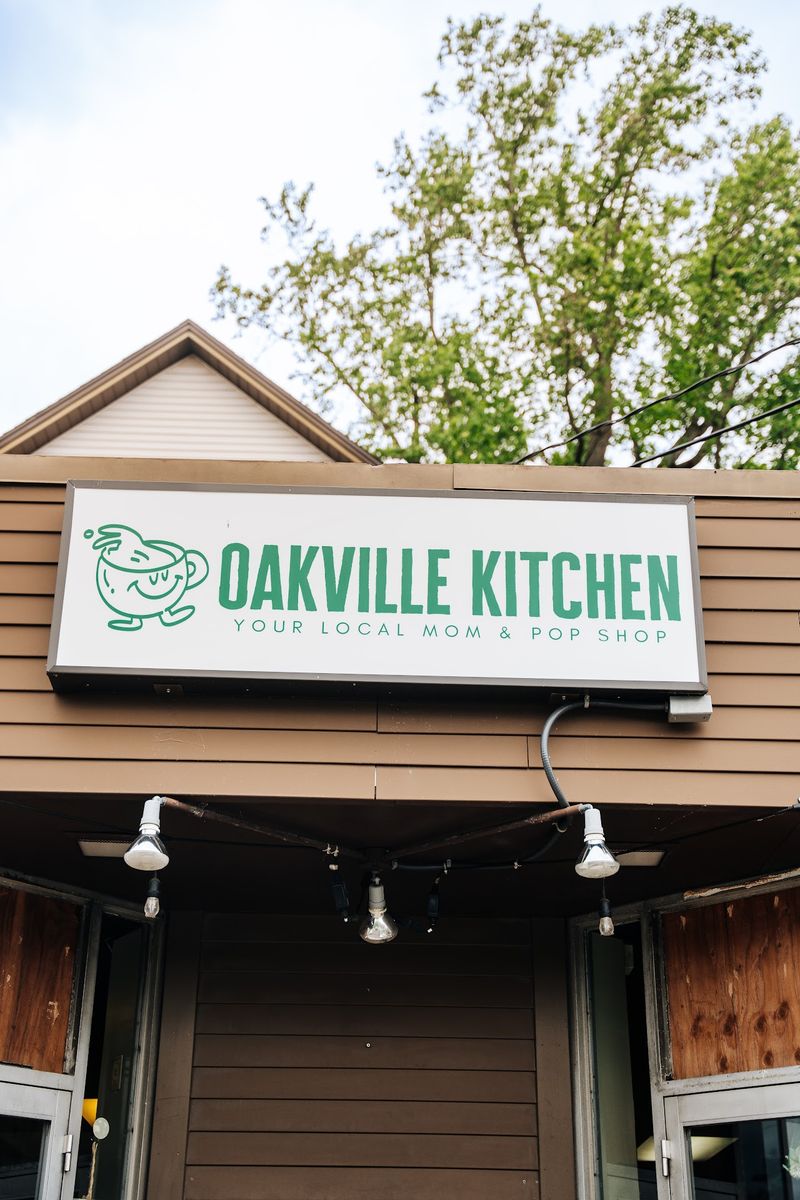 These 13 Connecticut Breakfast Spots Fill Up As Soon As The Doors Open - Decor Hint Oakville Kitchen, Oakville