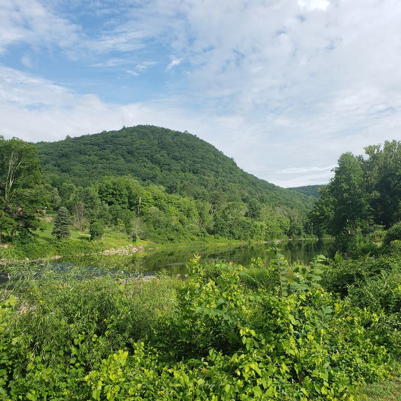 This Quiet Connecticut River Town Is So Easy To Miss Even Most Locals Haven’t Heard Of It - Decor Hint Northwest Hills Along The Housatonic River