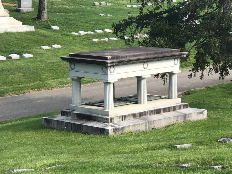 Highland Cemetery, Fort Mitchell