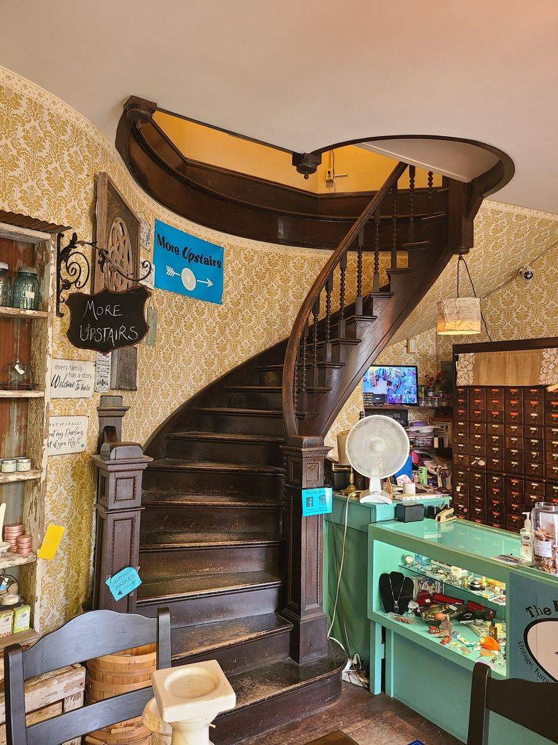 The Century Old Mansion In Minnesota That's Been Turned Into A Shopper's Dream Come True - Decor Hint Stories, History, And A Few Spooky Rumors