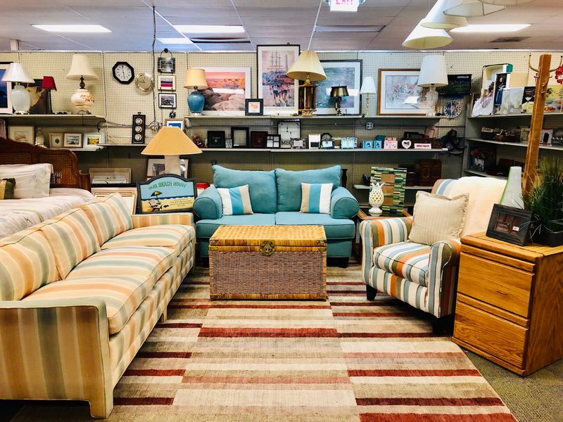 St. Vincent de Paul Thrift Store, Sacramento