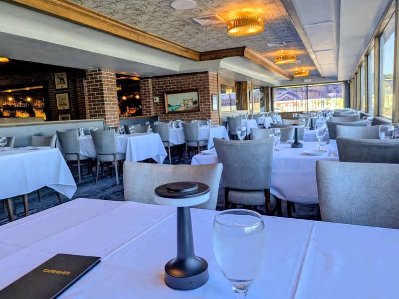 Caproni's Restaurant & Bar, Maysville