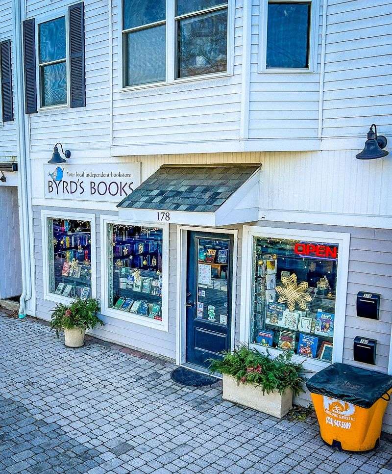 Byrd's Books, Bethel