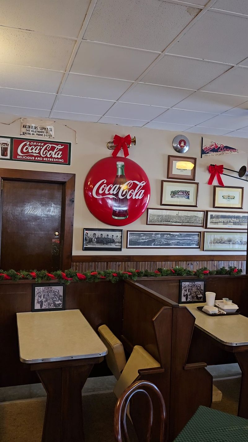 11 Georgia Delis That Serve Generously Stacked, High-Quality Sandwiches - Decor Hint Sid's Sandwich Shop, Macon
