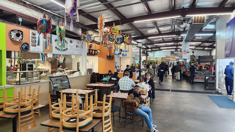Peachtree Peddler's Flea Market And Antique Centre, McDonough