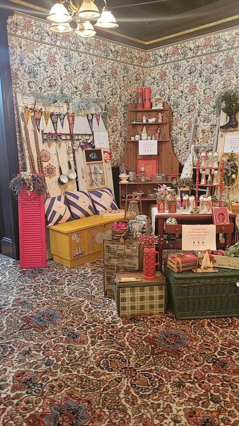 Hartville Antique Mall 