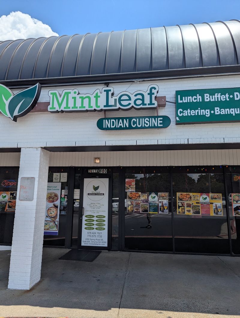 A Clean Calm Room Where Food Leads