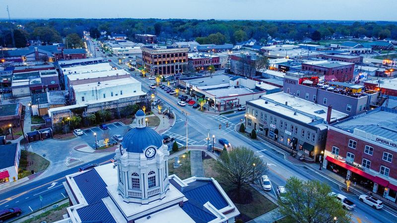 This Georgia City Has Tap Water So Good It Actually Earned An Award - Decor Hint Platinum Awards That Never Seem To Stop
