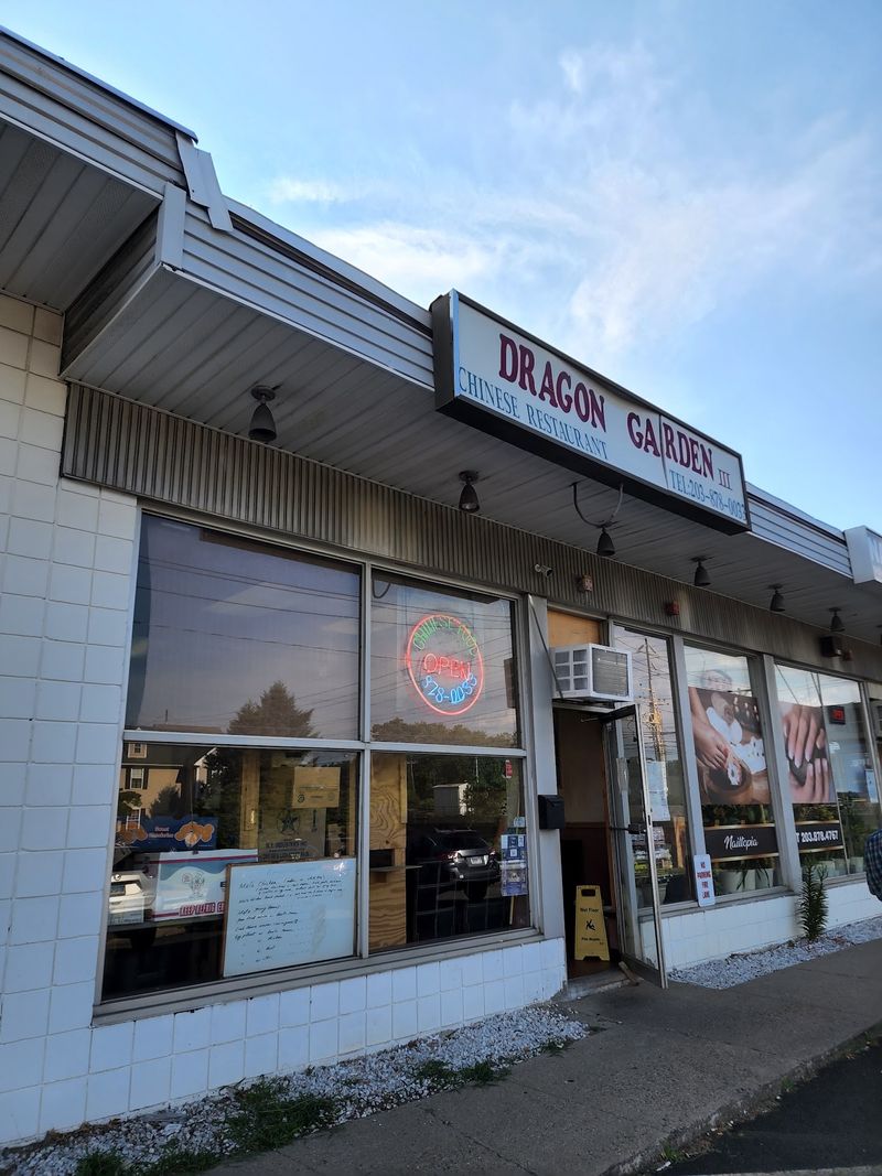 These 13 Milford Restaurants Are The Top Spots To Dine In This Picturesque Connecticut Coastal Town - Decor Hint Dragon Garden III, Milford