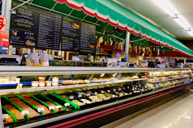 Sam's Italian Deli & Market, Fresno