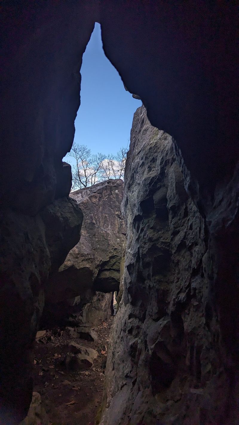 This Connecticut "Cave" Isn't Really A Cave And Its Story Goes Back To 1661 - Decor Hint Two Judges Once Hid Among The Rock Crevices
