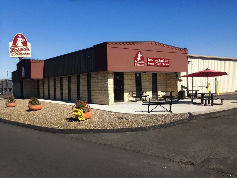 Fascia's Chocolates, Waterbury 