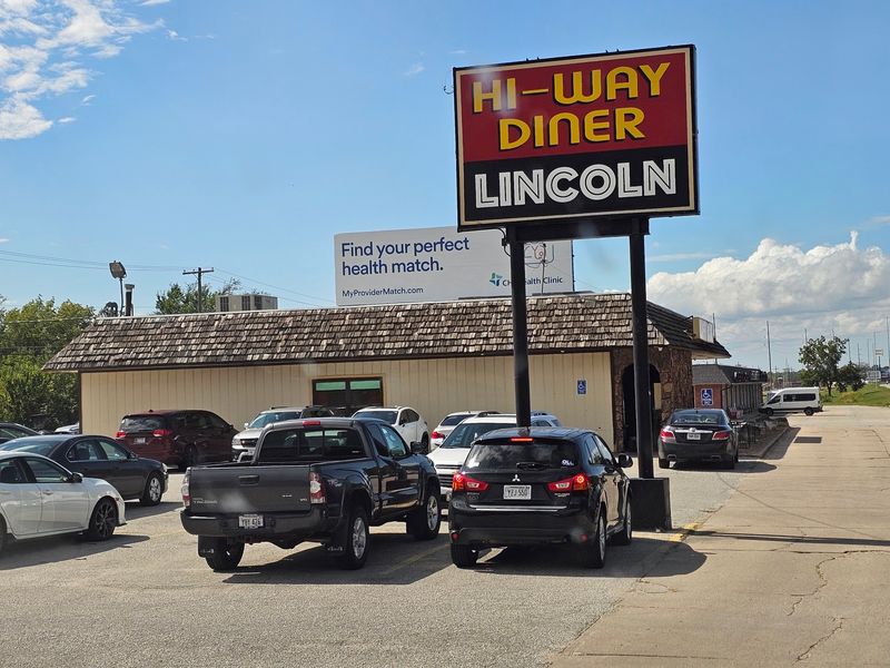Hi-Way Diner, Lincoln